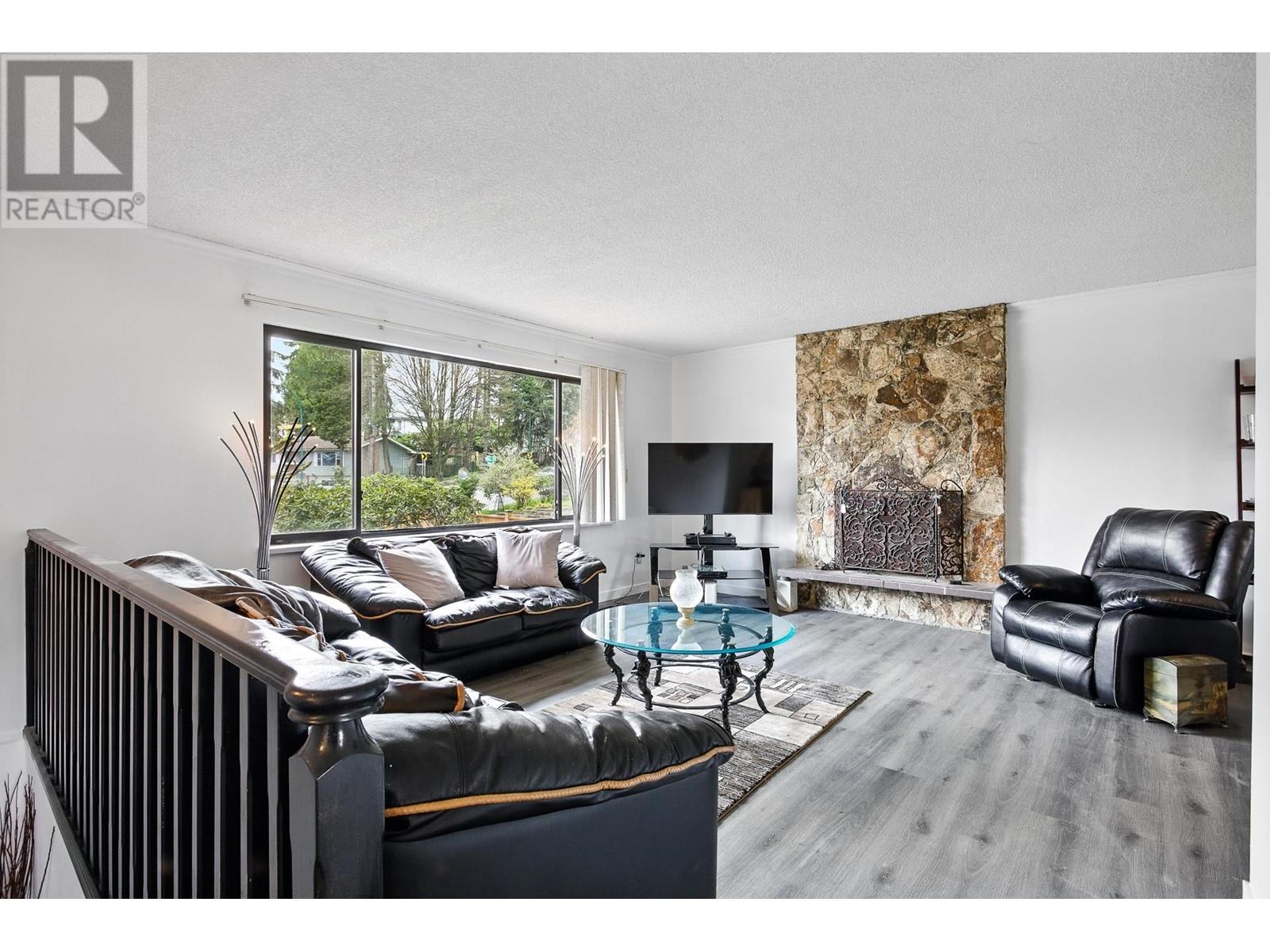 3126 Mariner Way, Coquitlam, British Columbia  V3C 3T3 - Photo 6 - R2985521