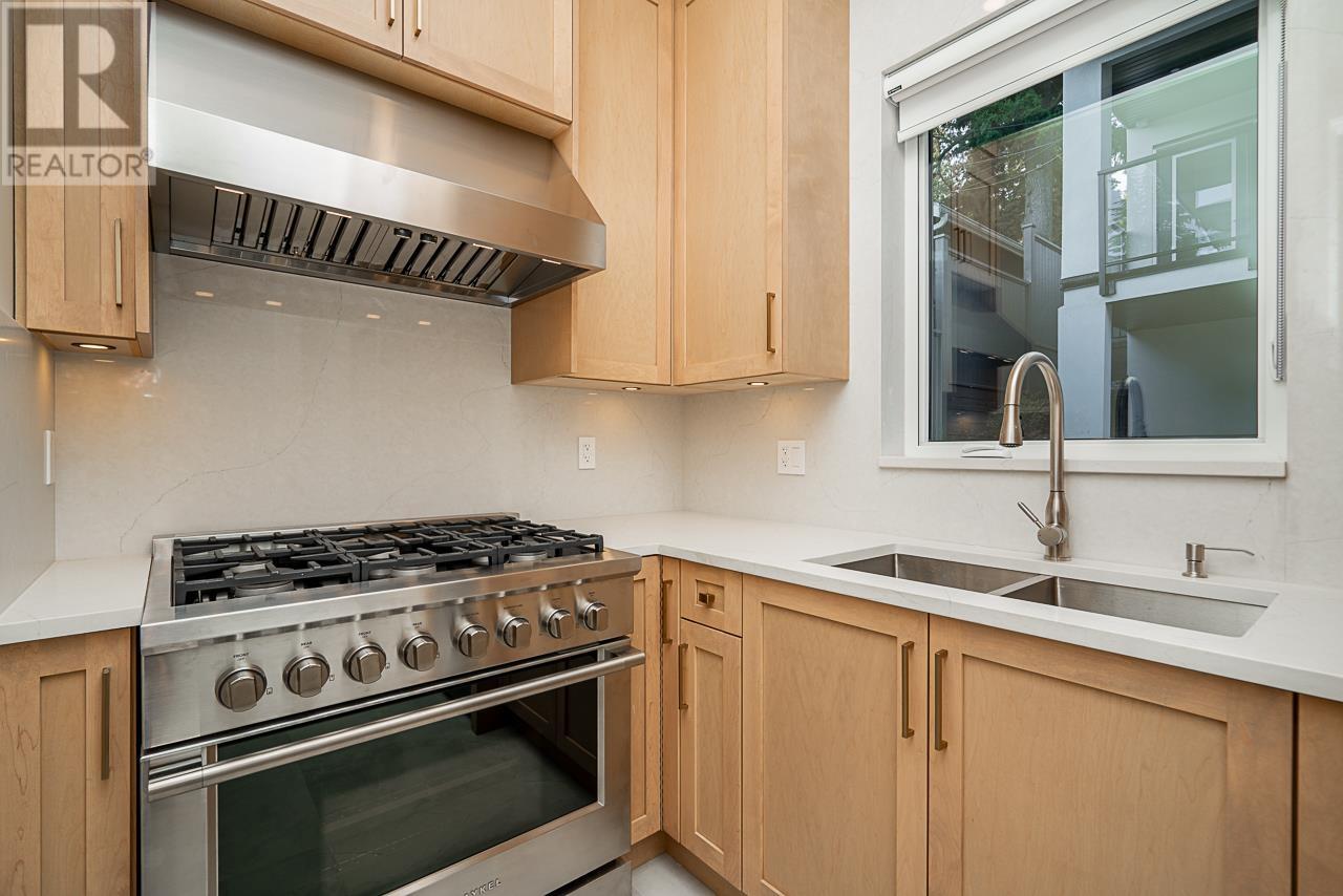 5091 Patrick Street, Burnaby, British Columbia  V5J 3A7 - Photo 14 - R2985555