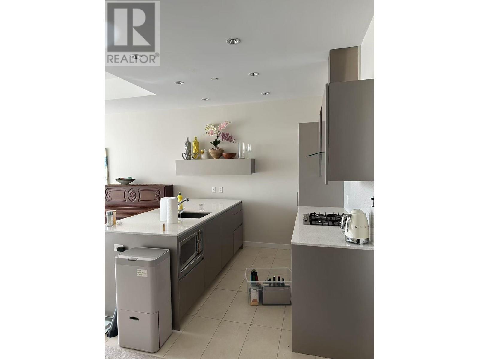 102 5199 Brighouse Way, Richmond, British Columbia  V7C 0A7 - Photo 3 - R2985533