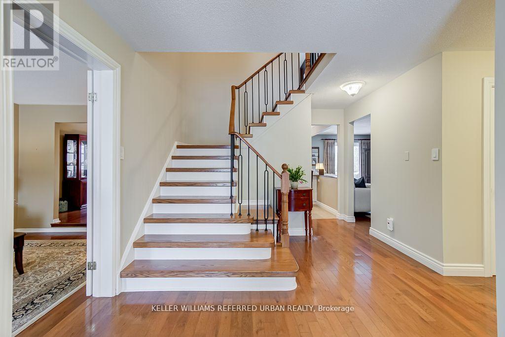 88 Timpson Drive, Aurora (Aurora Highlands), Ontario  L4G 5N4 - Photo 23 - N12031075