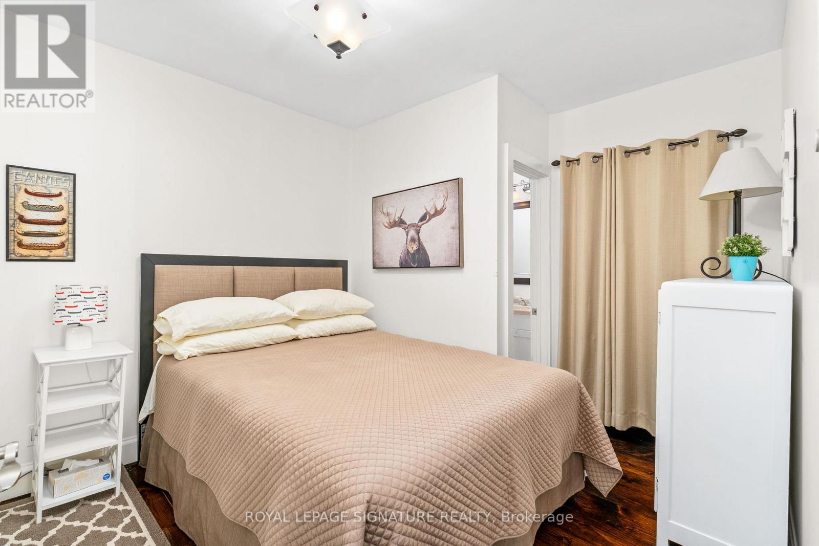 16 Gore Street, Huntsville, Ontario  P0B 1L0 - Photo 17 - X12036332
