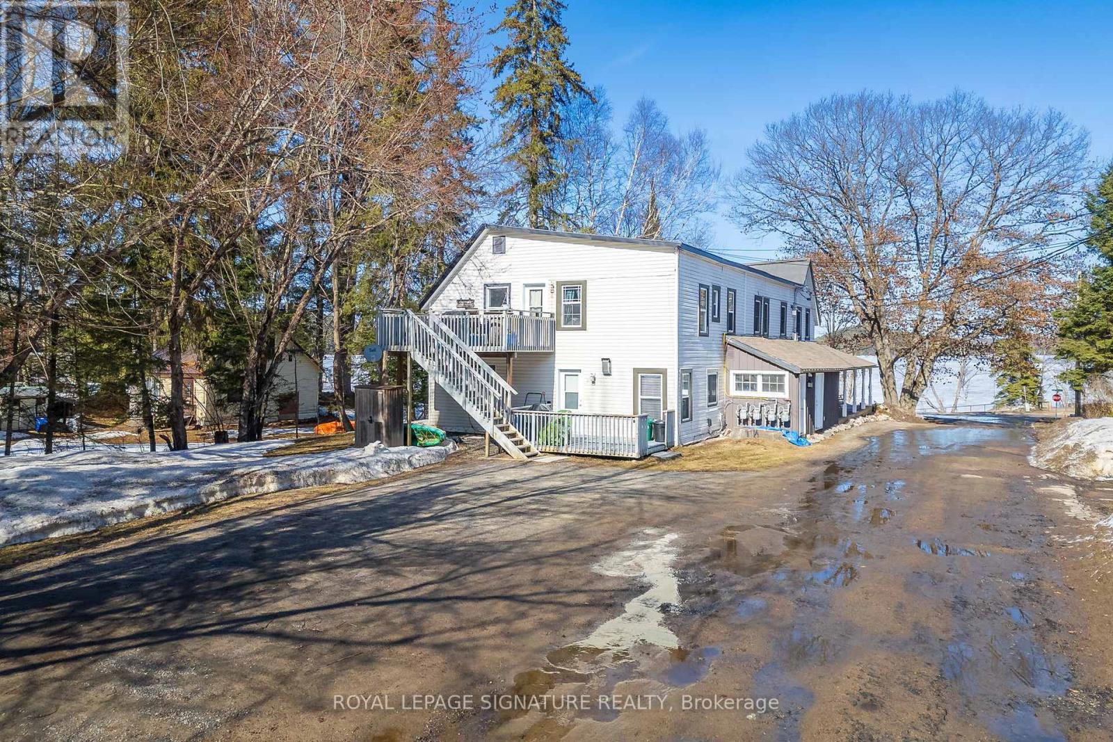 16 Gore Street, Huntsville, Ontario  P0B 1L0 - Photo 21 - X12036332