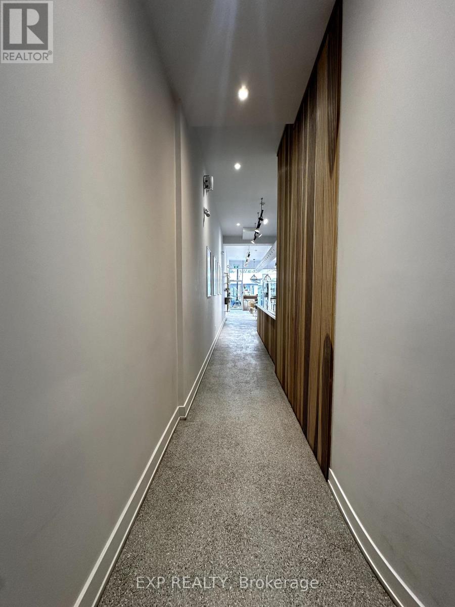 327 Lakeshore Road E, Oakville, Ontario  L6J 1J4 - Photo 19 - W12058091