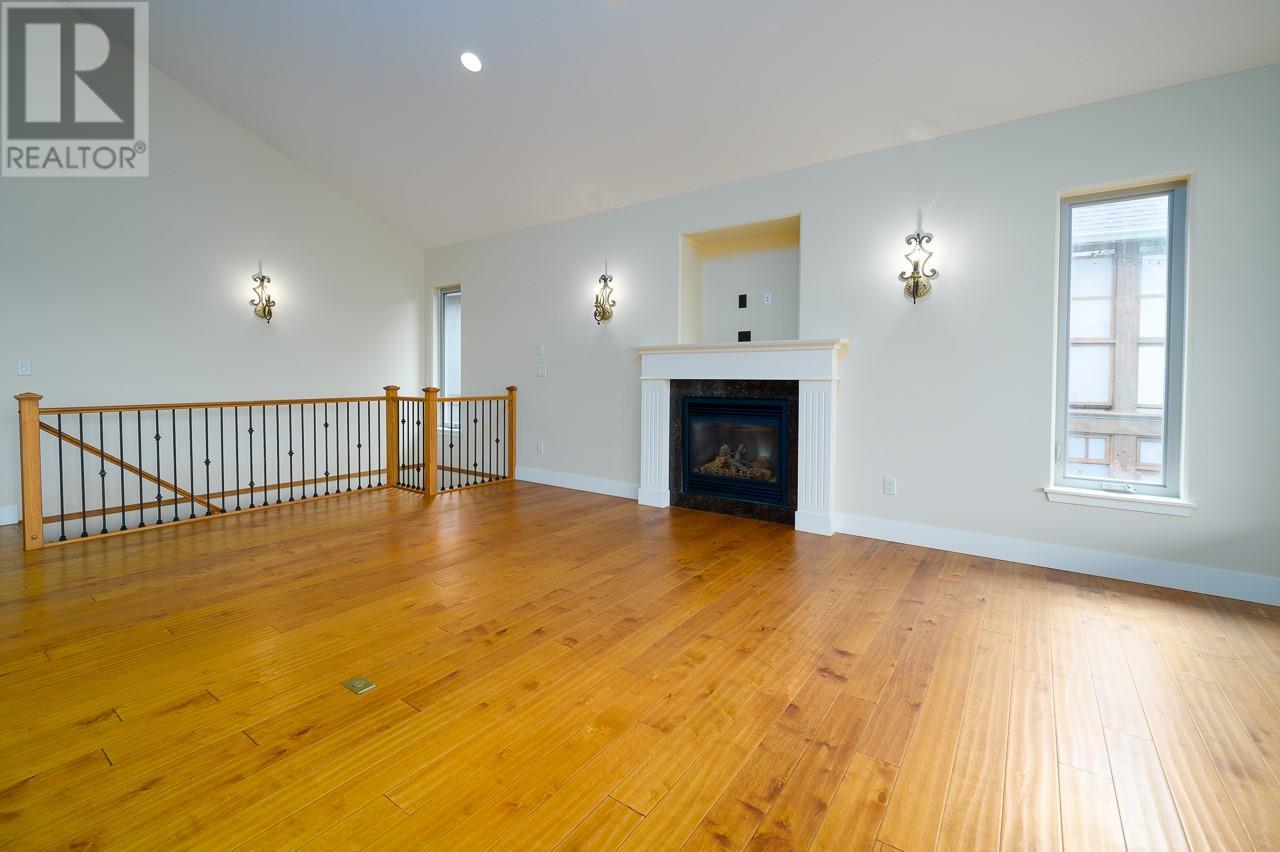 Property at 1067 QUAIL Drive image 4