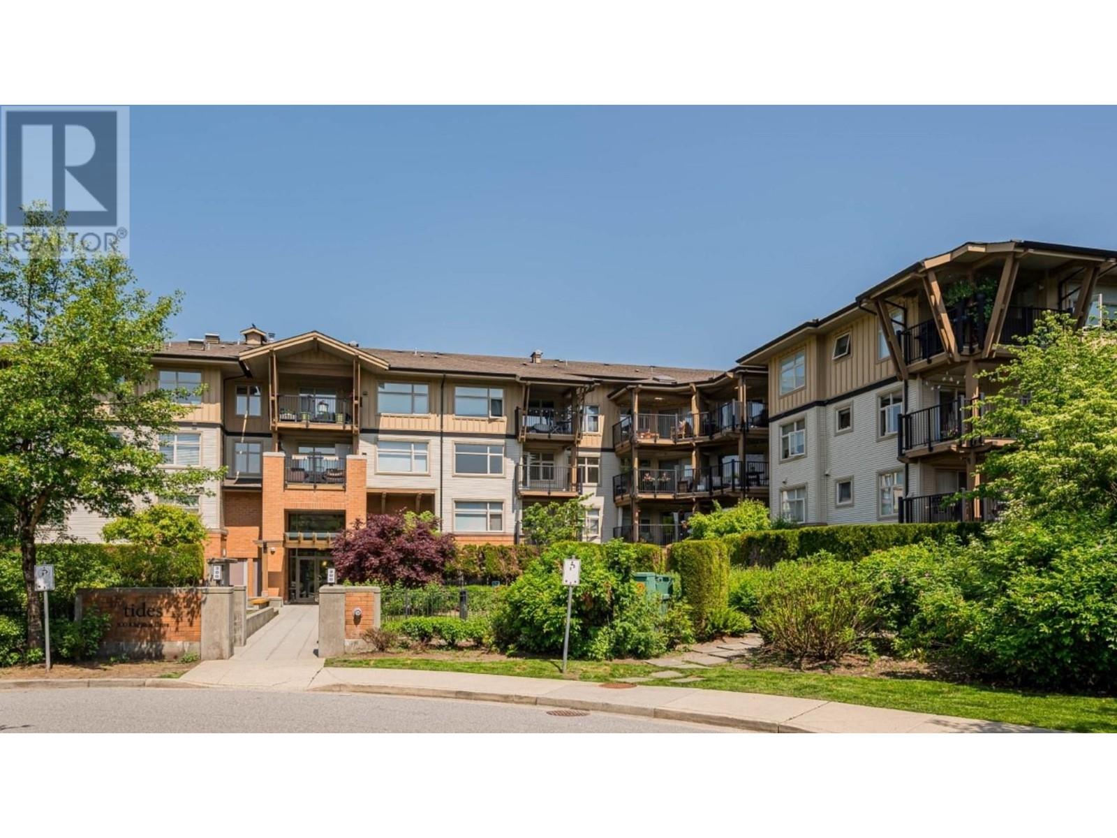 302 300 Klahanie Drive, Port Moody, British Columbia  V3H 5K8 - Photo 1 - R2985457
