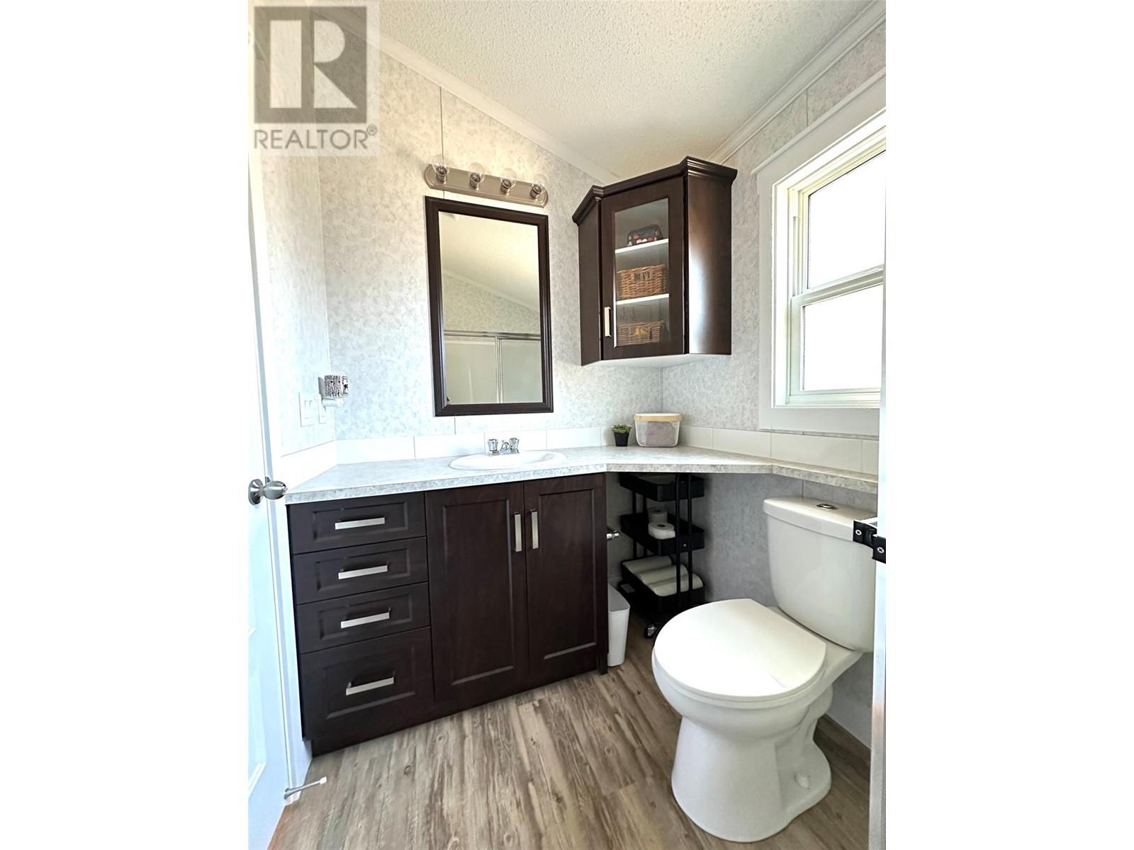 5478 93/95 Highway Unit# 118, Fairmont Hot Springs, British Columbia  V0B 2L1 - Photo 11 - 10341796