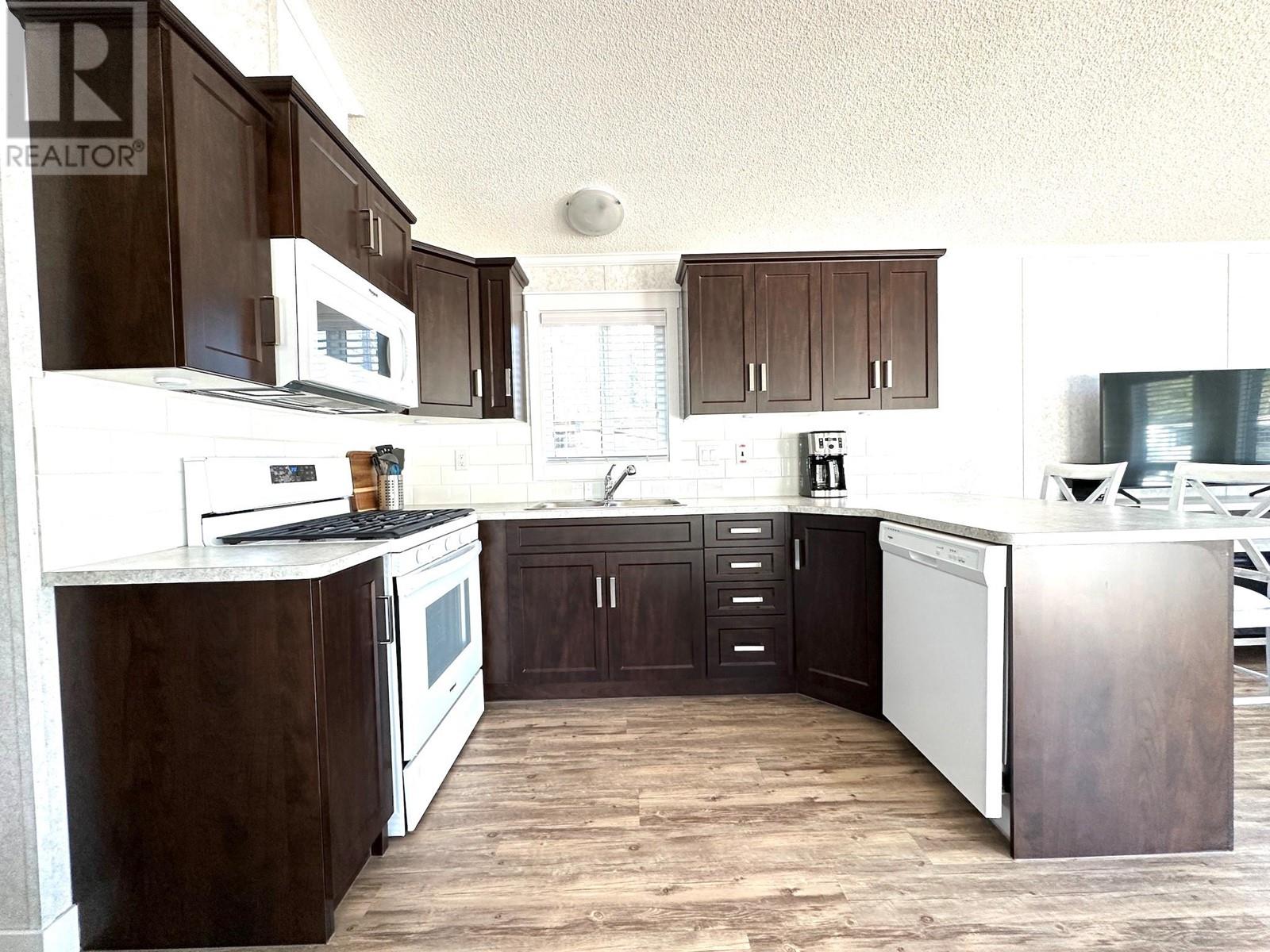 5478 93/95 Highway Unit# 118, Fairmont Hot Springs, British Columbia  V0B 2L1 - Photo 10 - 10341796