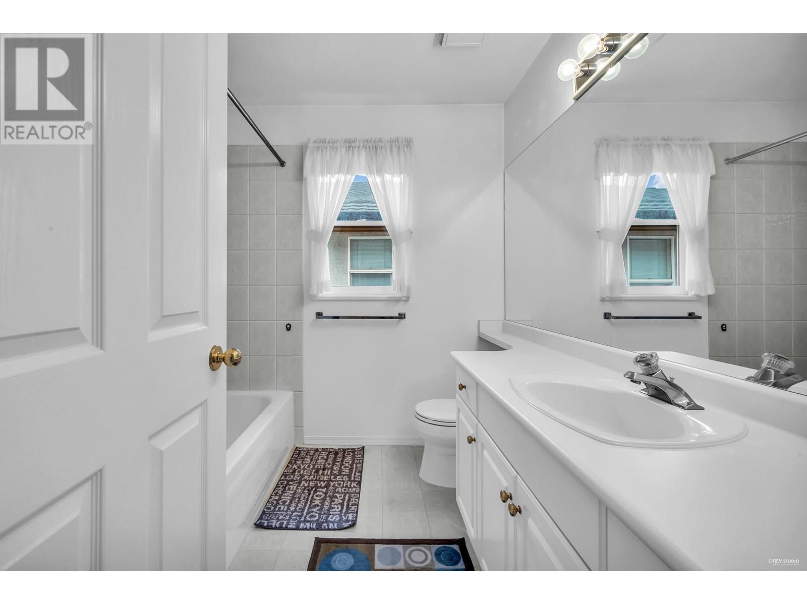 22411 Cochrane Drive, Richmond, British Columbia  V6V 2T9 - Photo 13 - R2985387