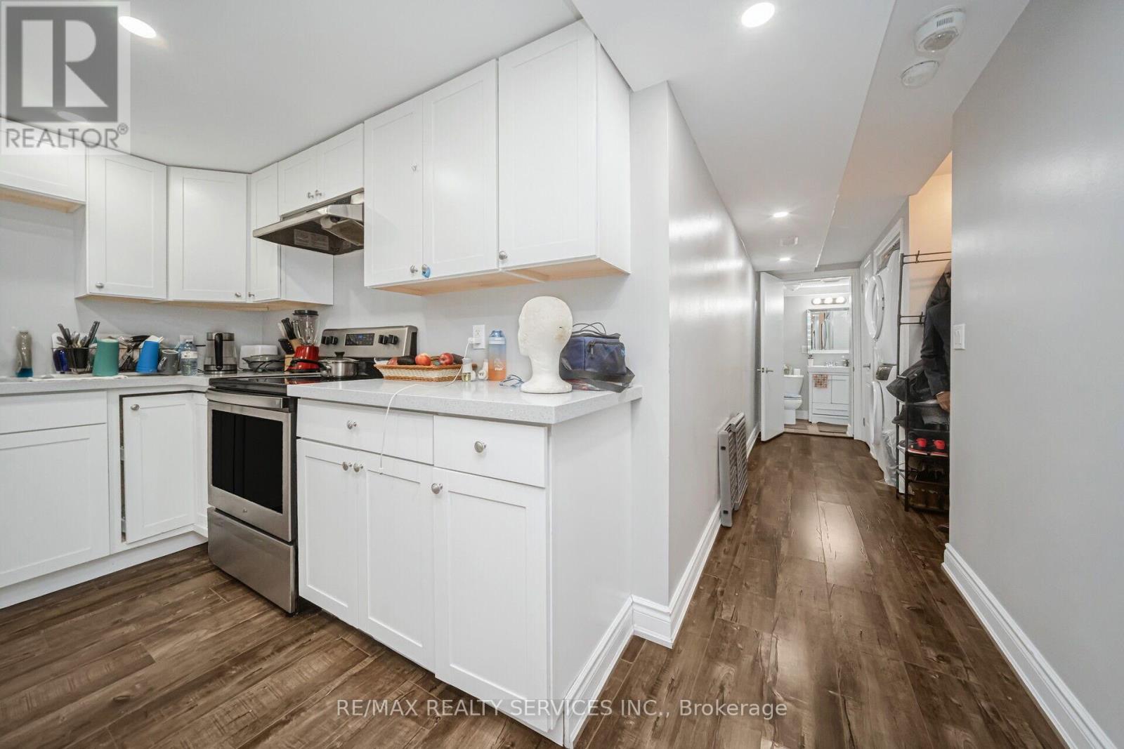 15 Ebury Drive, Brampton, Ontario  L6X 0E6 - Photo 31 - W12058132