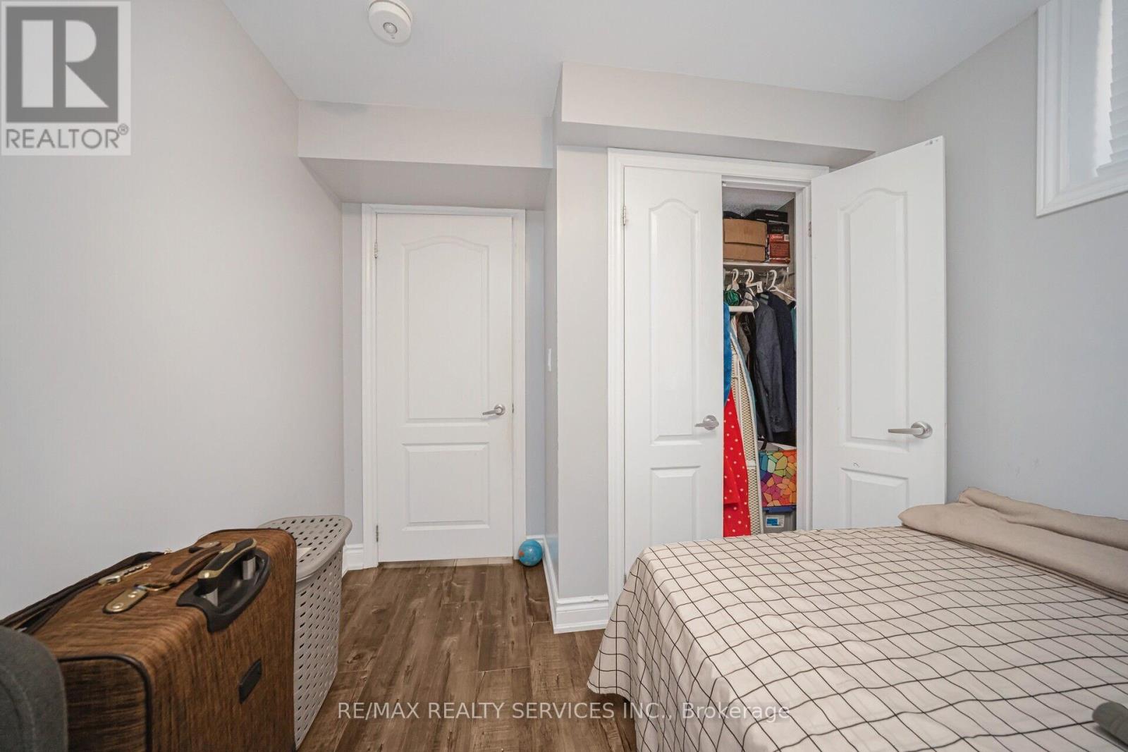15 Ebury Drive, Brampton, Ontario  L6X 0E6 - Photo 36 - W12058132