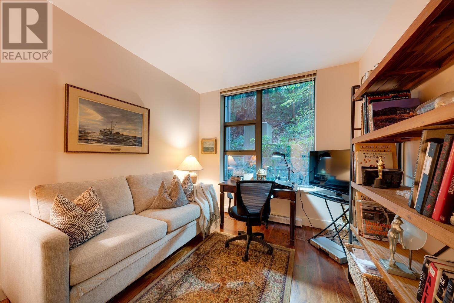 301 3315 Cypress Place, West Vancouver, British Columbia  V7S 3J7 - Photo 18 - R2985571