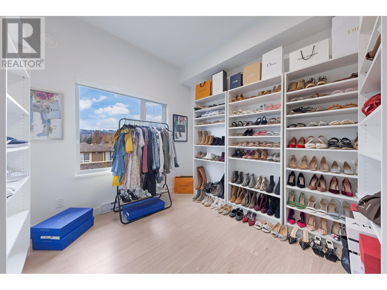 417 2345 Rindall Avenue, Coquitlam, British Columbia  V3C 1V3 - Photo 17 - R2985593