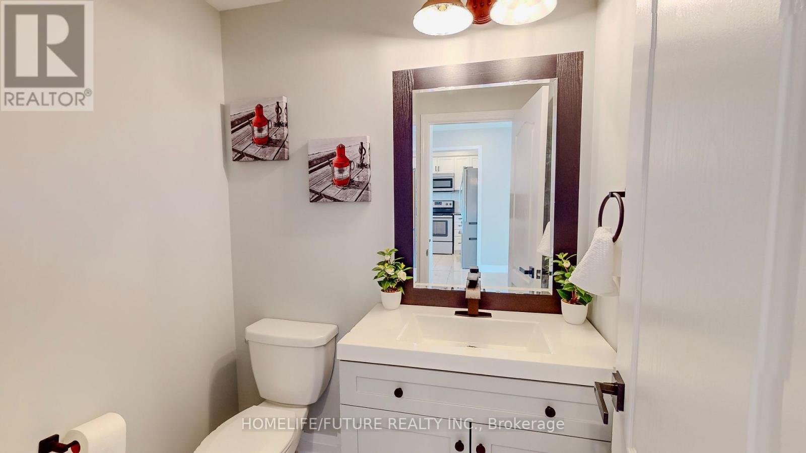 350 Seabrook Drive, Kitchener, Ontario  N2R 1P6 - Photo 13 - X12058204