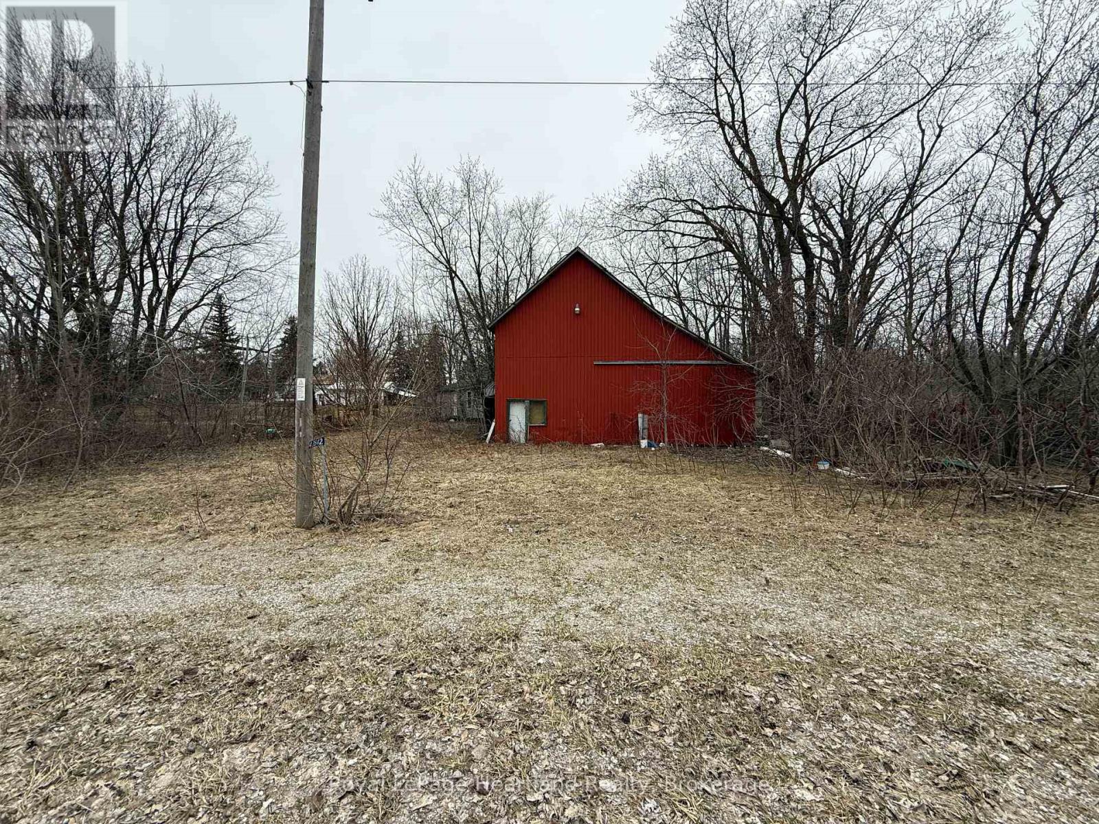 42842 Winthrop Road, Huron East, Ontario  N0K 1Z0 - Photo 2 - X12058229