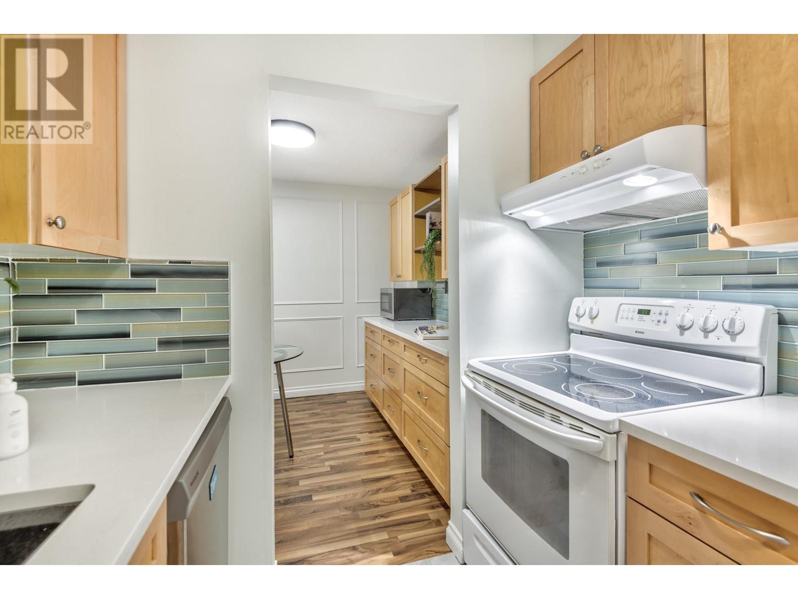 221 202 Westhill Place, Port Moody, British Columbia  V3H 1V2 - Photo 19 - R2985578