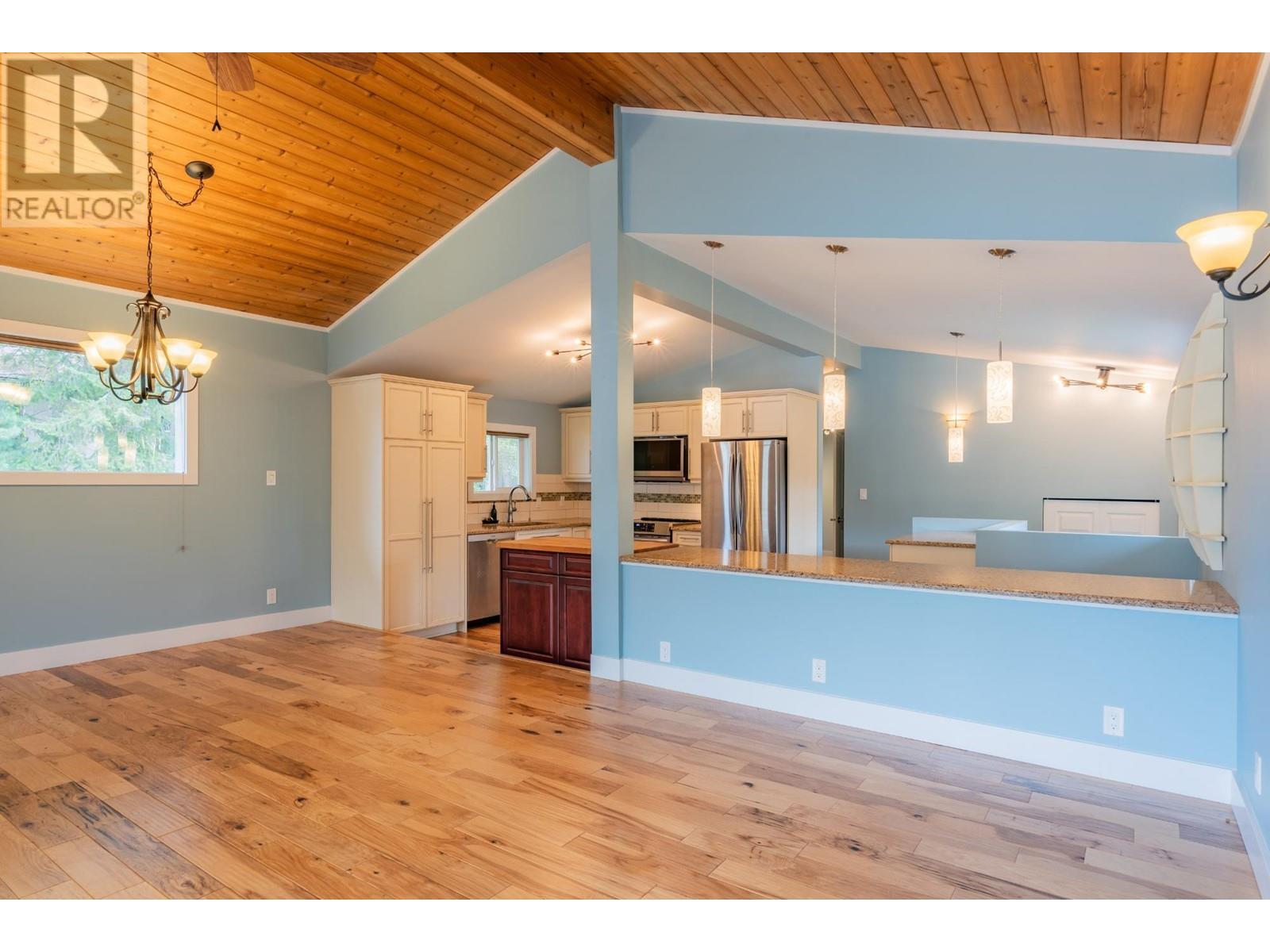 Property at 7597 ROSS Road image 4