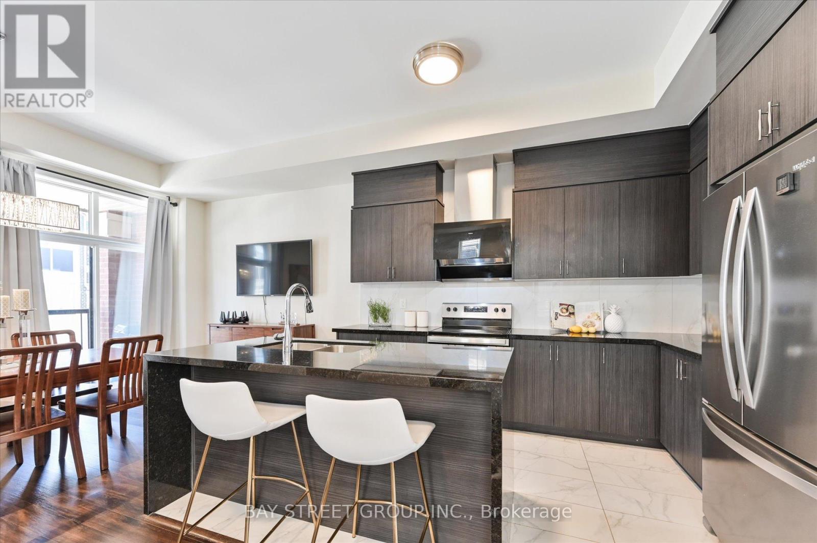 36 Armillo Place, Markham, Ontario  L6E 0V4 - Photo 11 - N12058273