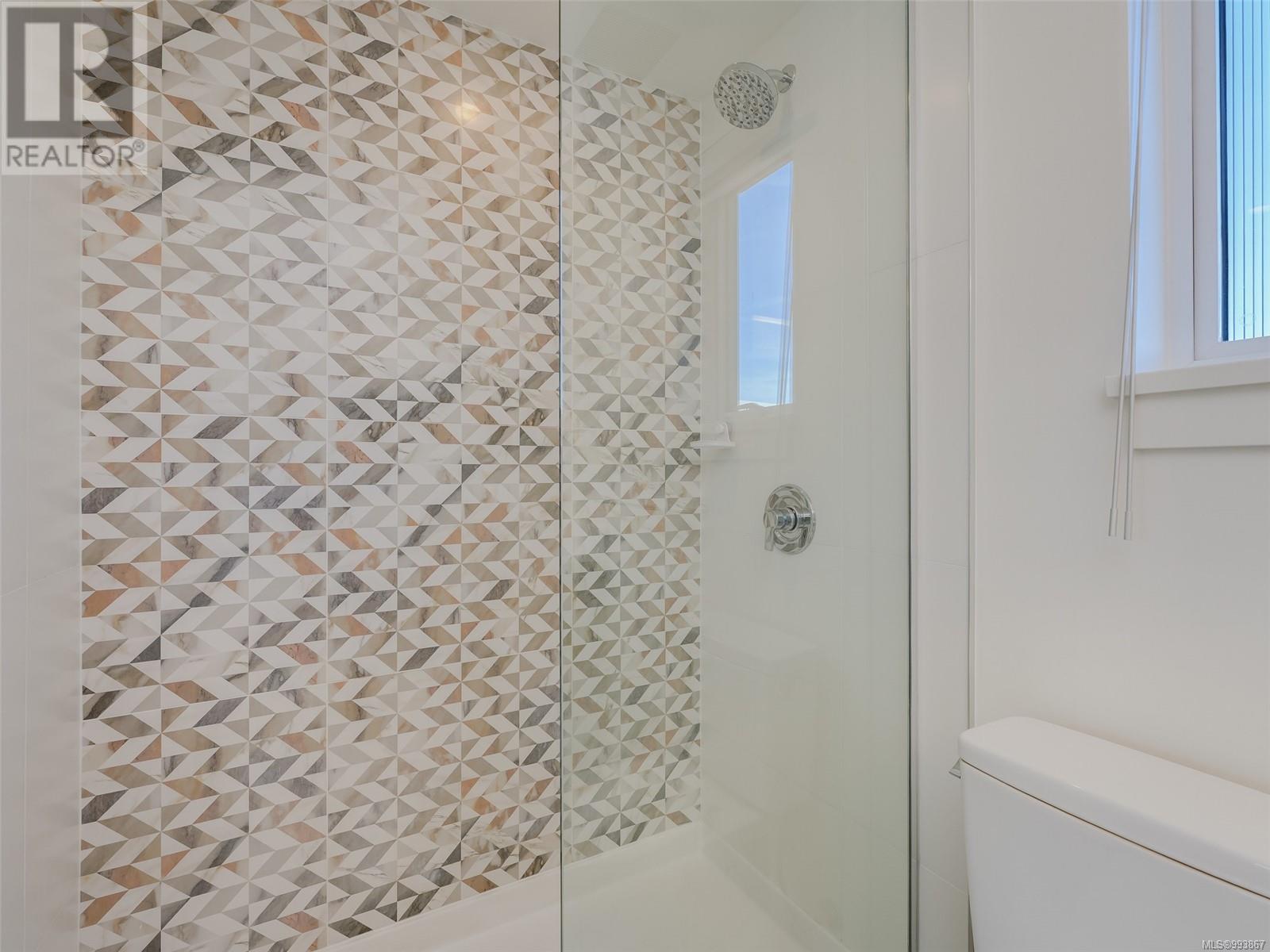 403 757 Tyee Rd, Victoria, British Columbia  V9A 7P7 - Photo 20 - 993867