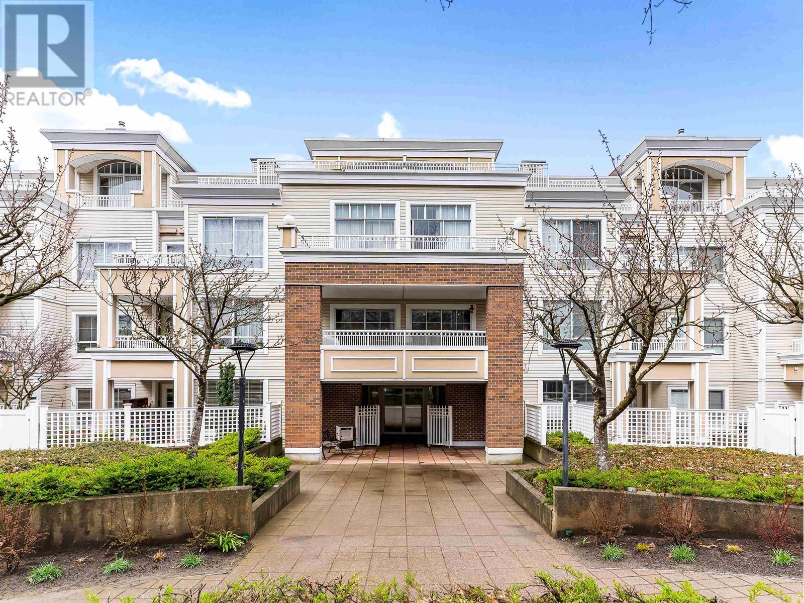 211 7117 ANTRIM AVENUE, burnaby, British Columbia
