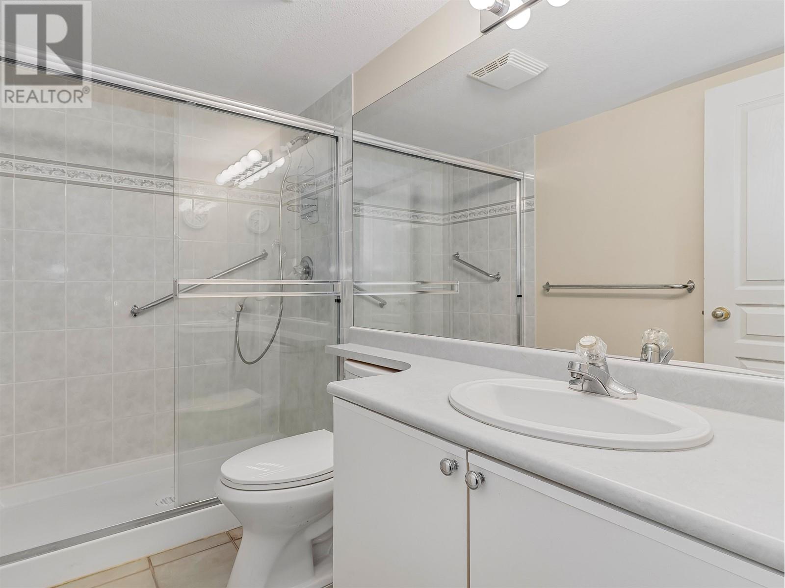211 7117 Antrim Avenue, Burnaby, British Columbia  V5J 5K1 - Photo 12 - R2985612