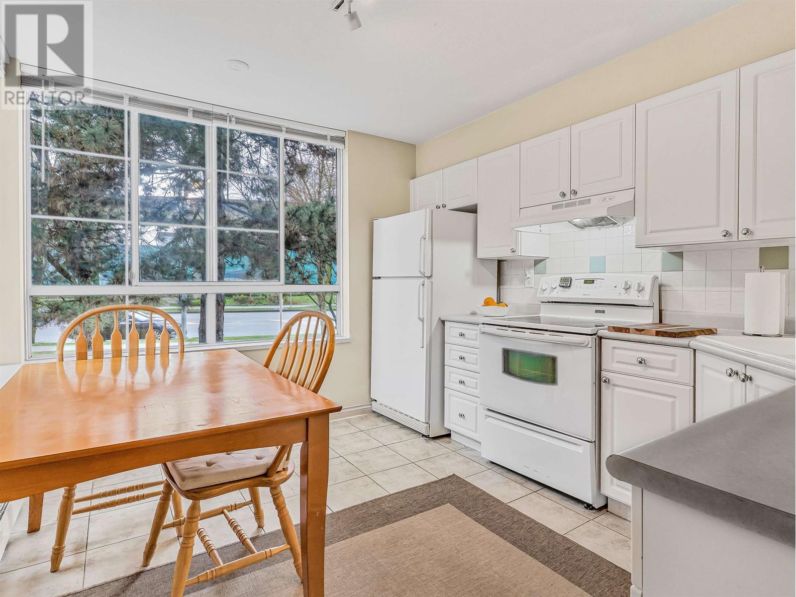 211 7117 Antrim Avenue, Burnaby, British Columbia  V5J 5K1 - Photo 9 - R2985612