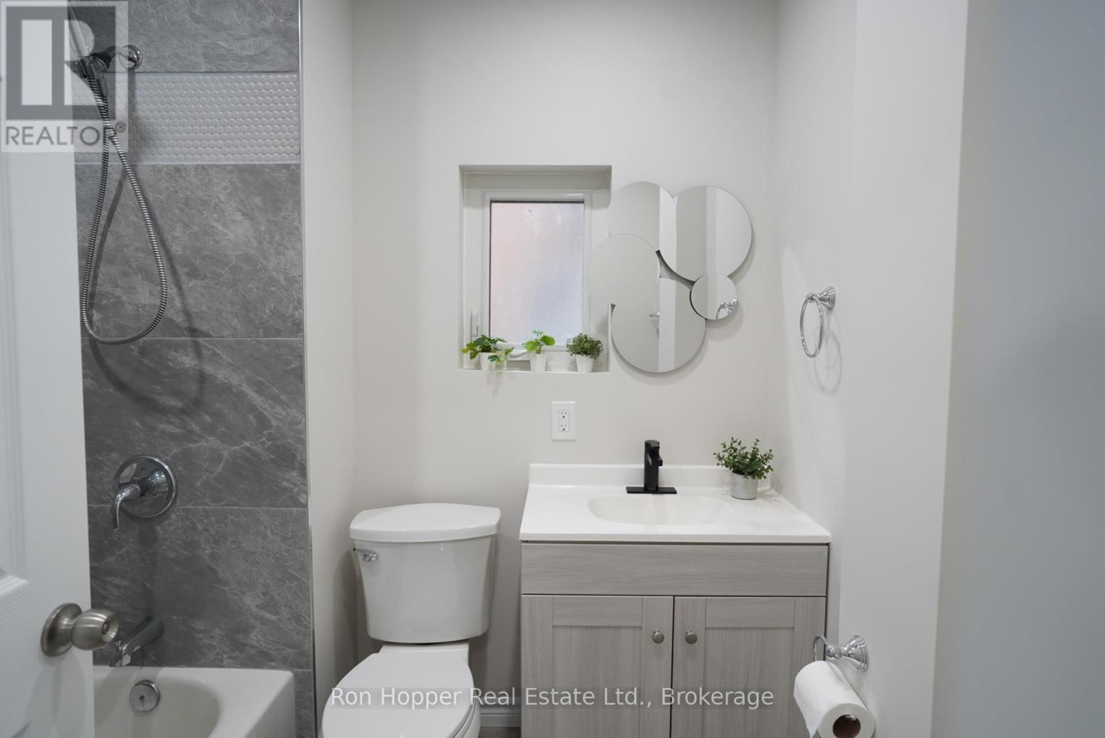 353 11th Street E, Owen Sound, Ontario  N4K 1V3 - Photo 18 - X12058283