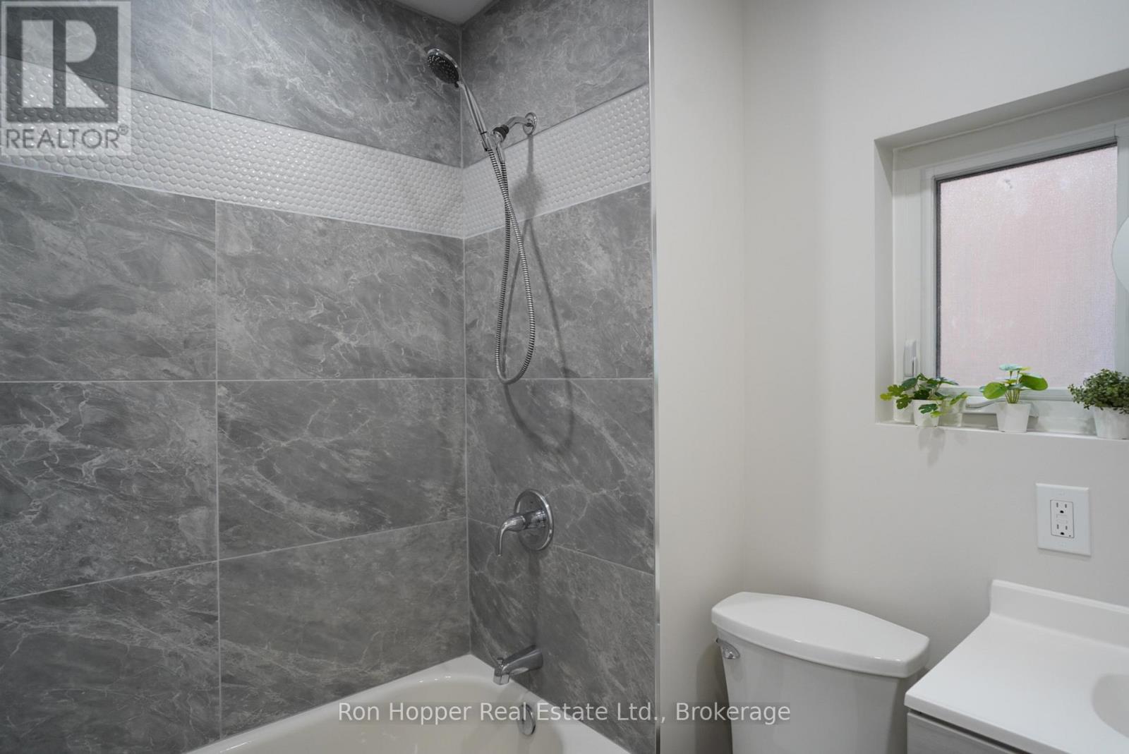 353 11th Street E, Owen Sound, Ontario  N4K 1V3 - Photo 19 - X12058283