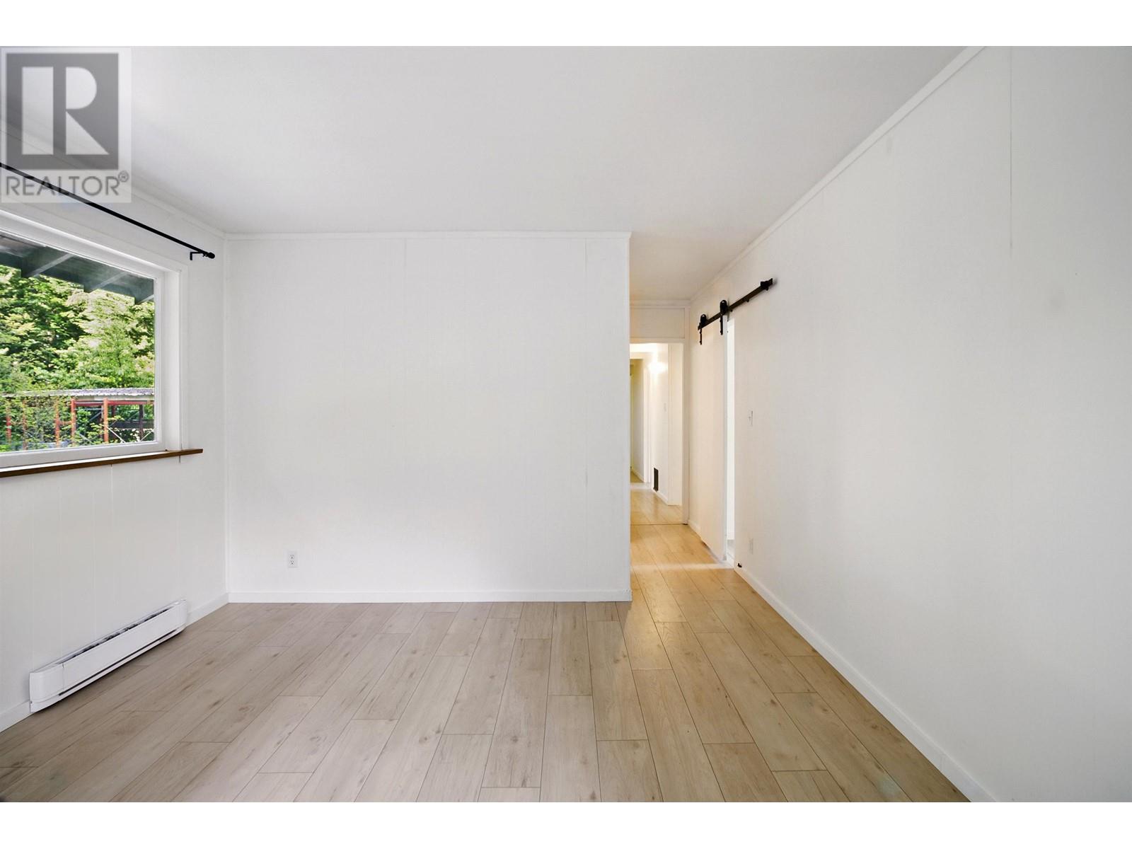 937 Montroyal Boulevard, North Vancouver, British Columbia  V7R 2G9 - Photo 26 - R2985610