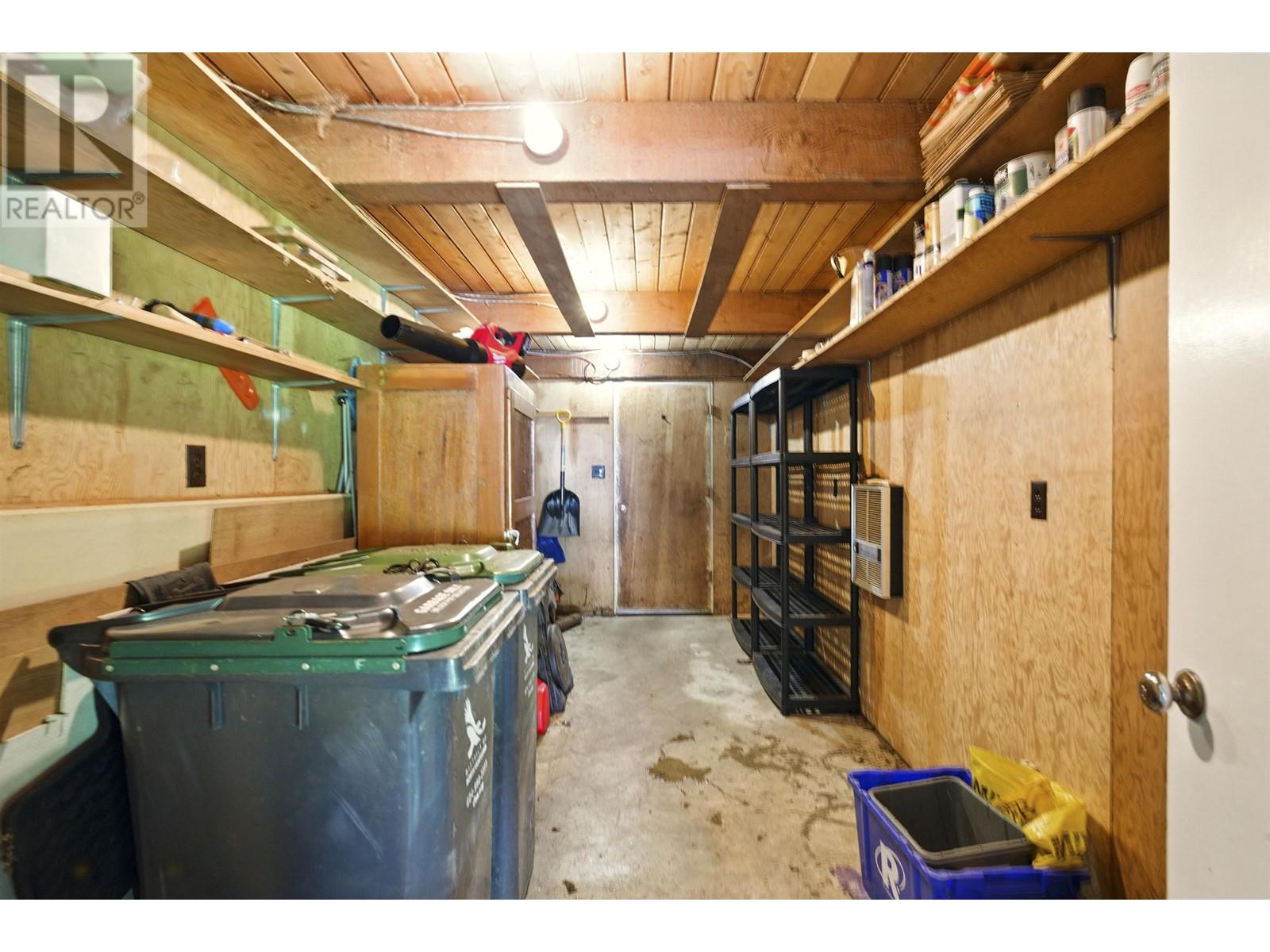 937 Montroyal Boulevard, North Vancouver, British Columbia  V7R 2G9 - Photo 34 - R2985610