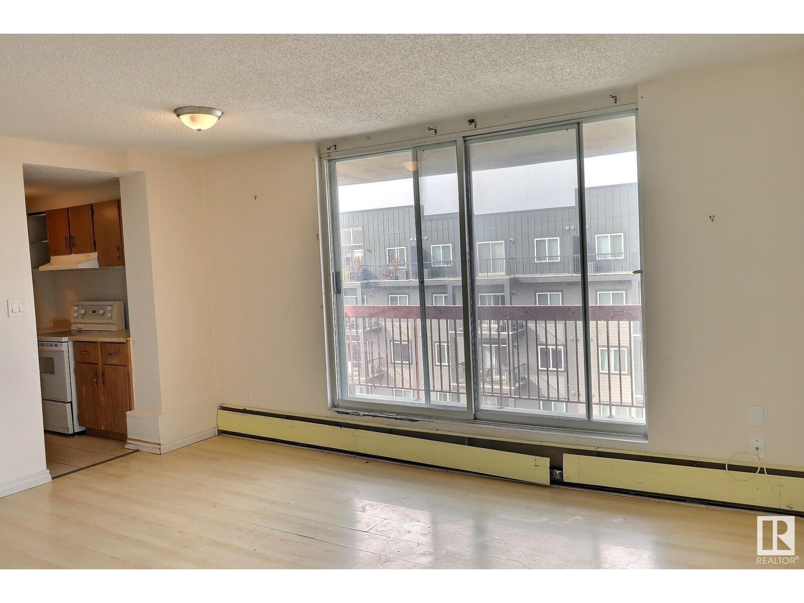 Property at #701 12831 66 ST NW image 4