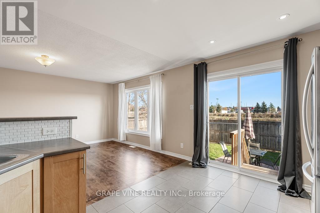 1601 Haydon Circle, Ottawa, Ontario  K2J 0K5 - Photo 15 - X12058324