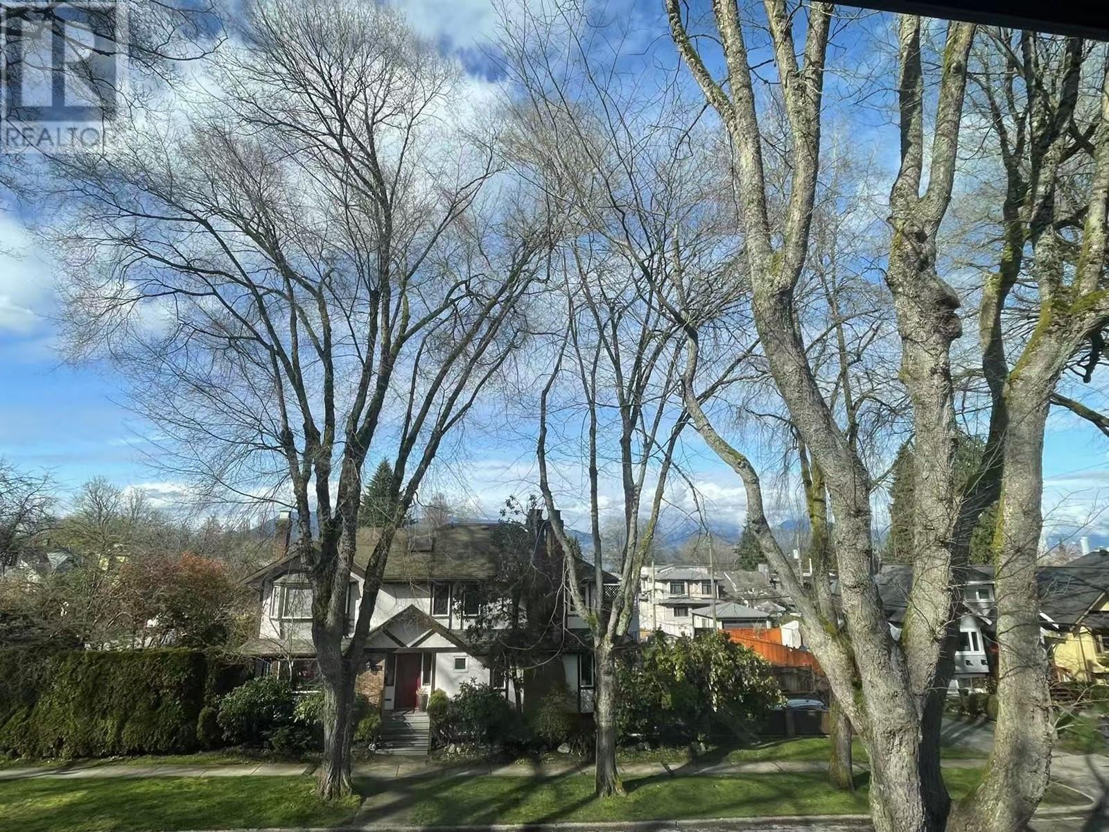3292 W 24TH AVE., vancouver, British Columbia