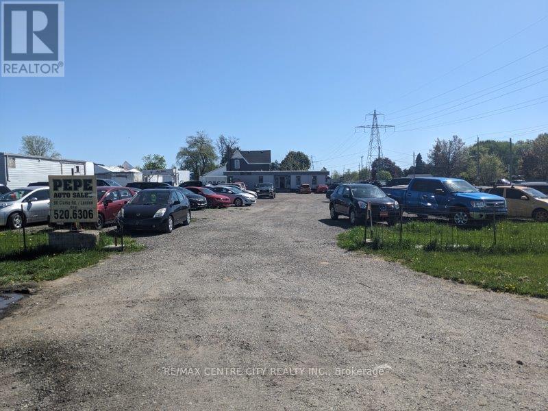 90 CLARKE ROAD, London, Ontario