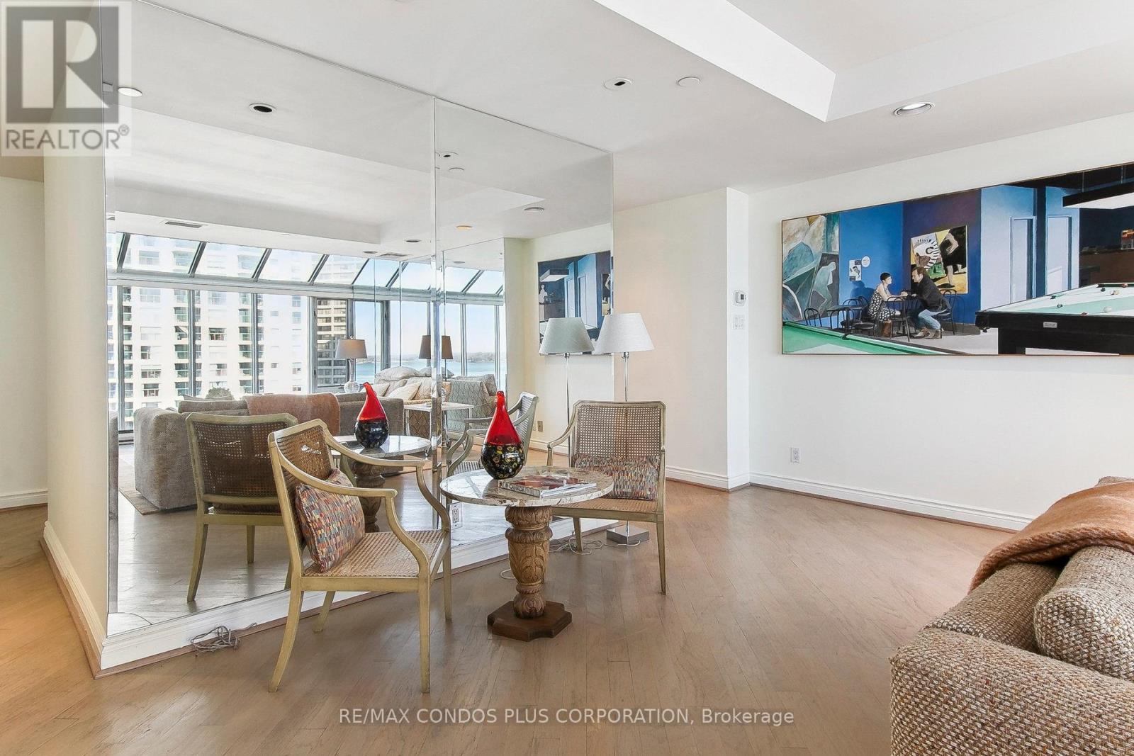 1013 - 211 Queens Quay W, Toronto, Ontario  M5J 2M6 - Photo 8 - C12056862