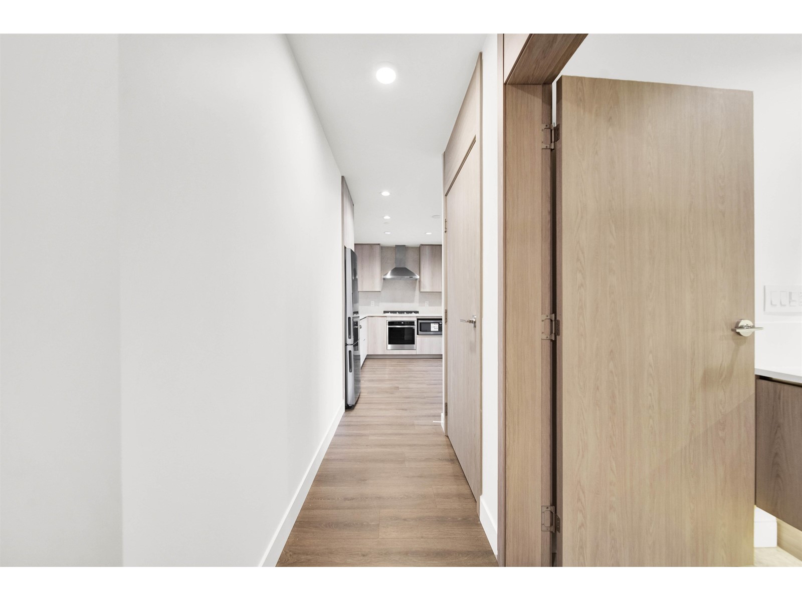 4004 10750 135a Street, Surrey, British Columbia  V3T 4E2 - Photo 12 - R2984911