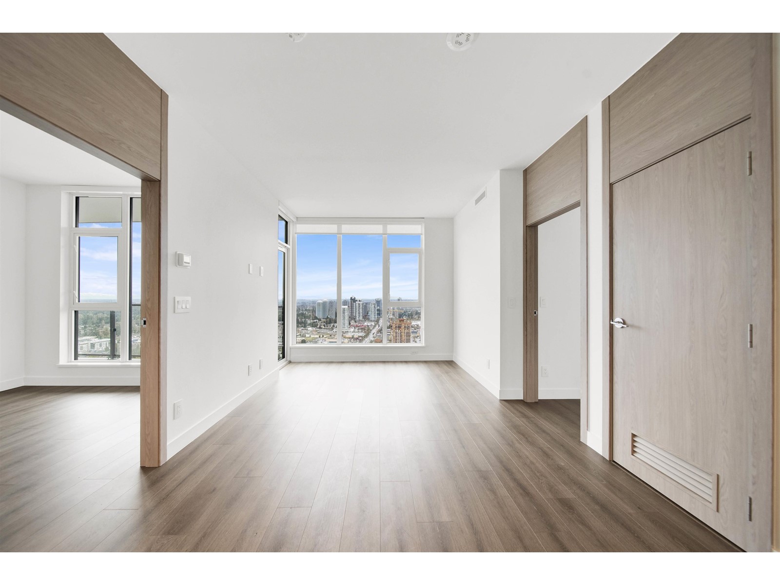 4004 10750 135a Street, Surrey, British Columbia  V3T 4E2 - Photo 13 - R2984911
