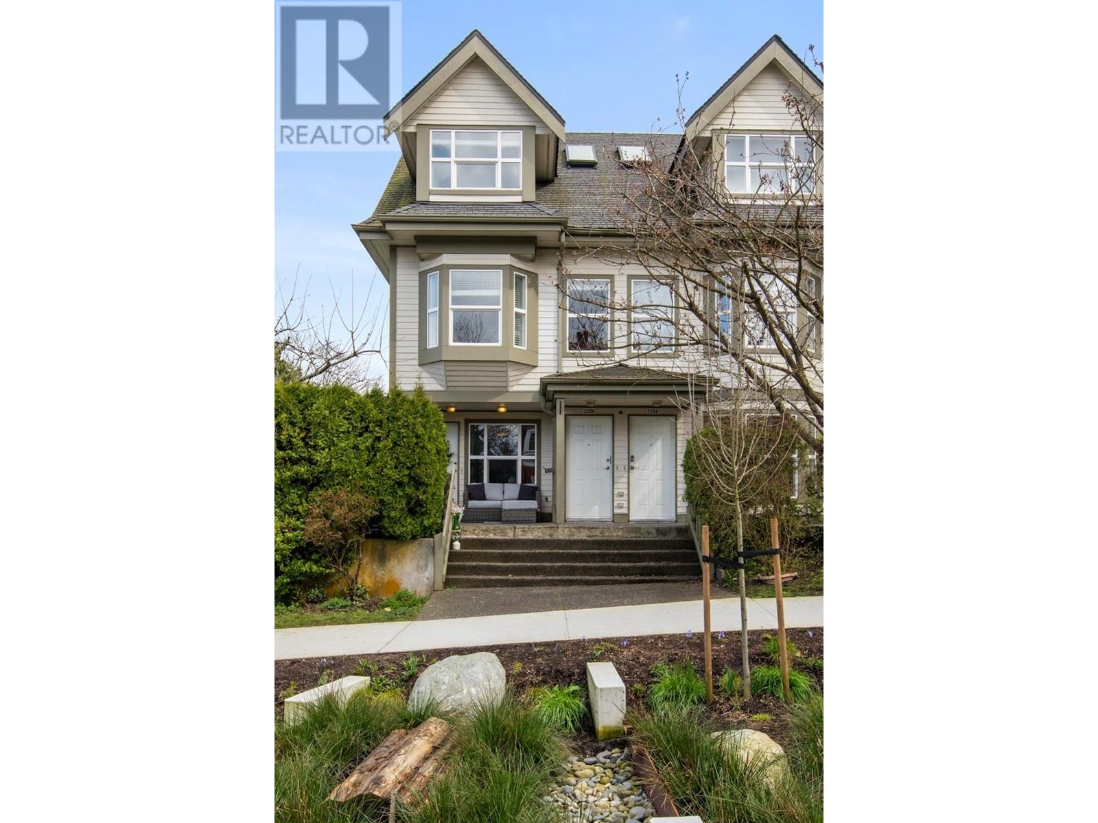 2202 ST. GEORGE STREET, vancouver, British Columbia