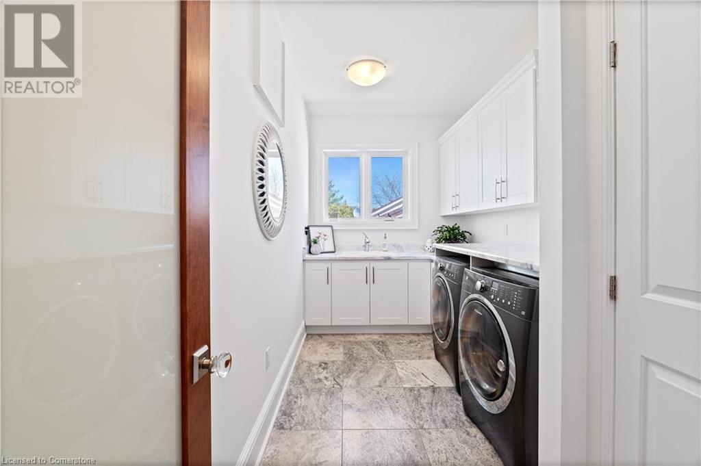 211 Lewis Road, Stoney Creek, Ontario  L8E 5G7 - Photo 15 - 40712617