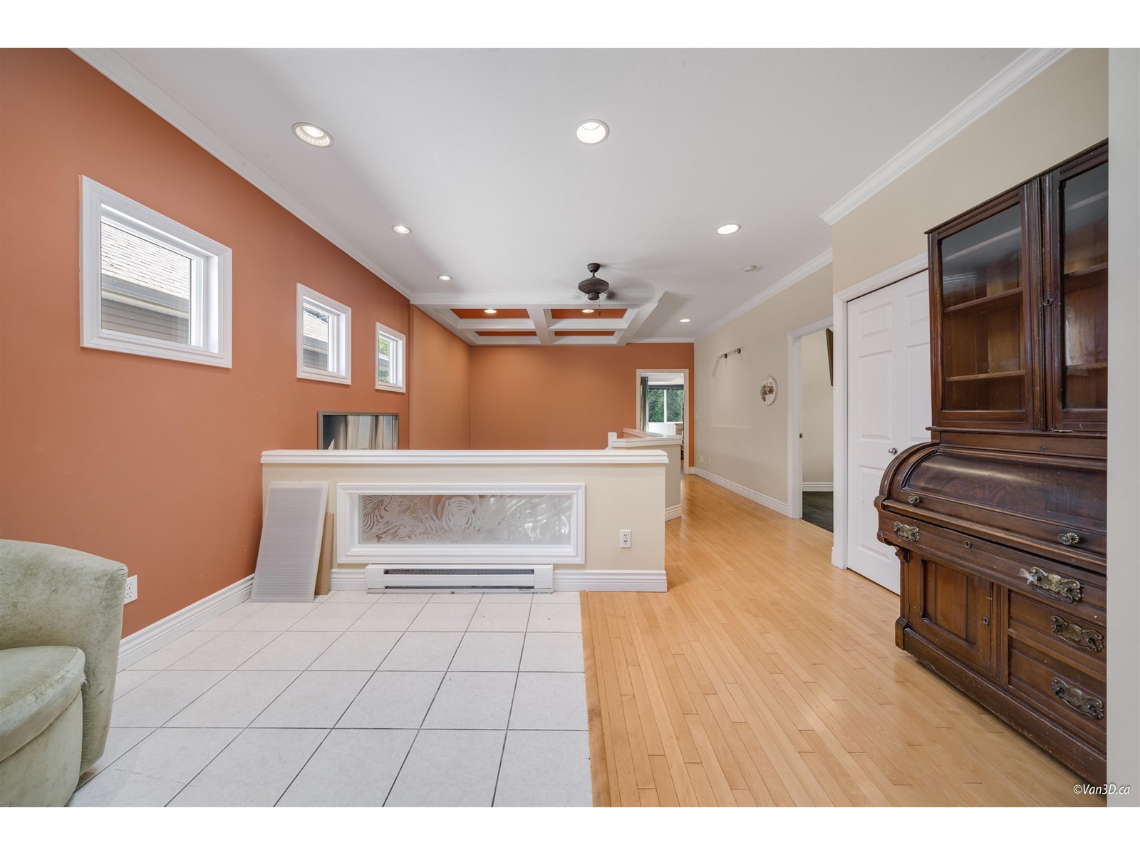 15210 29a Avenue, Surrey, British Columbia  V4P 3K4 - Photo 9 - R2981647