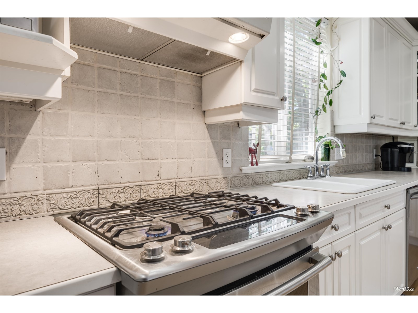 15210 29a Avenue, Surrey, British Columbia  V4P 3K4 - Photo 6 - R2981647