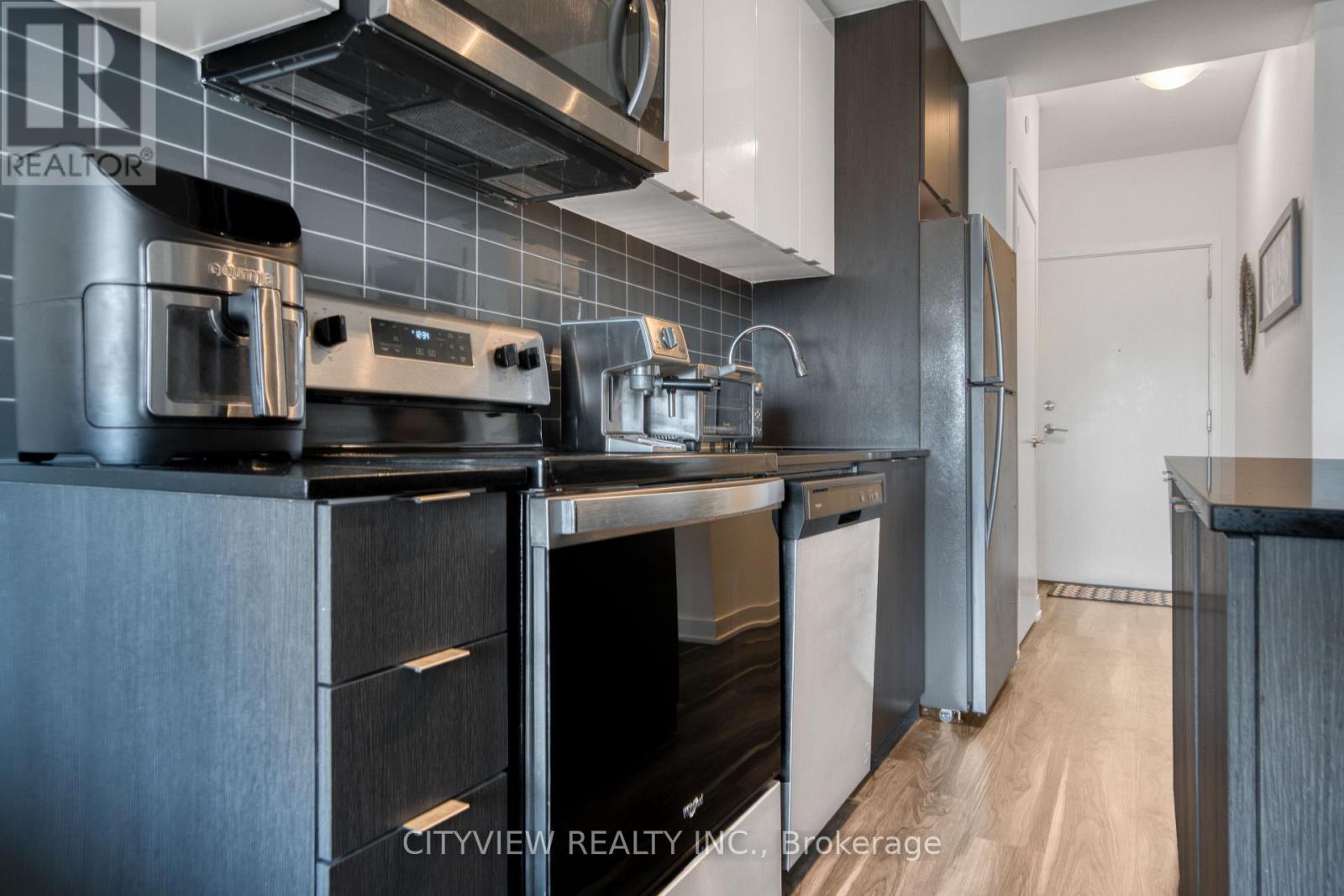 601 - 859 The Queensway, Toronto, Ontario  M8Z 1N8 - Photo 8 - W12058372
