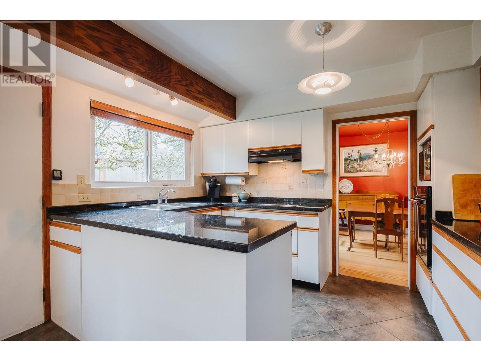 1316 Harbour Drive, Coquitlam, British Columbia  V3J 5T9 - Photo 7 - R2985322