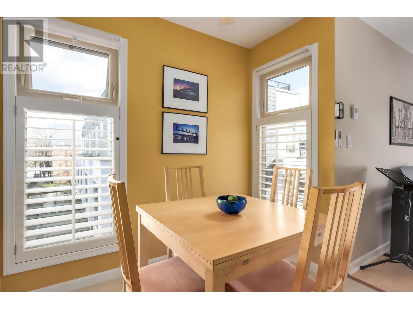 402 1864 Frances Street, Vancouver, British Columbia  V5L 1Z2 - Photo 4 - R2975944