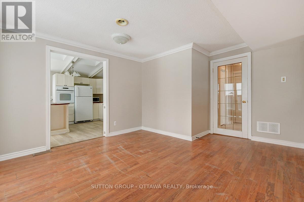 458 River Road, Ottawa, Ontario  K1V 1E7 - Photo 14 - X12058409