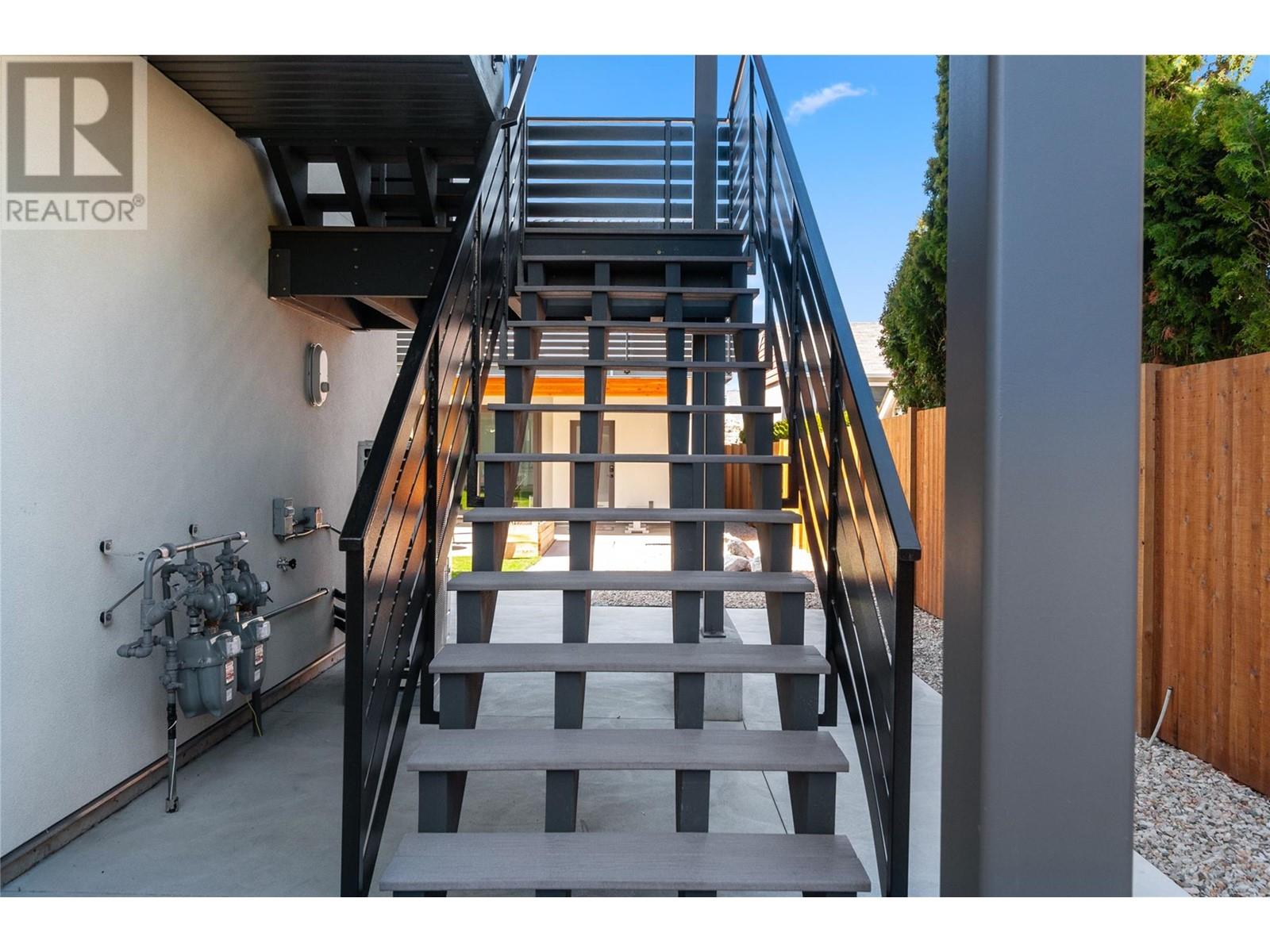 700 Churchill Avenue, Penticton, British Columbia  V2A 1E1 - Photo 30 - 10341657
