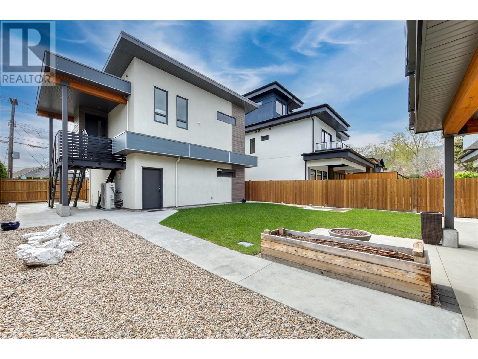 700 Churchill Avenue, Penticton, British Columbia  V2A 1E1 - Photo 39 - 10341657