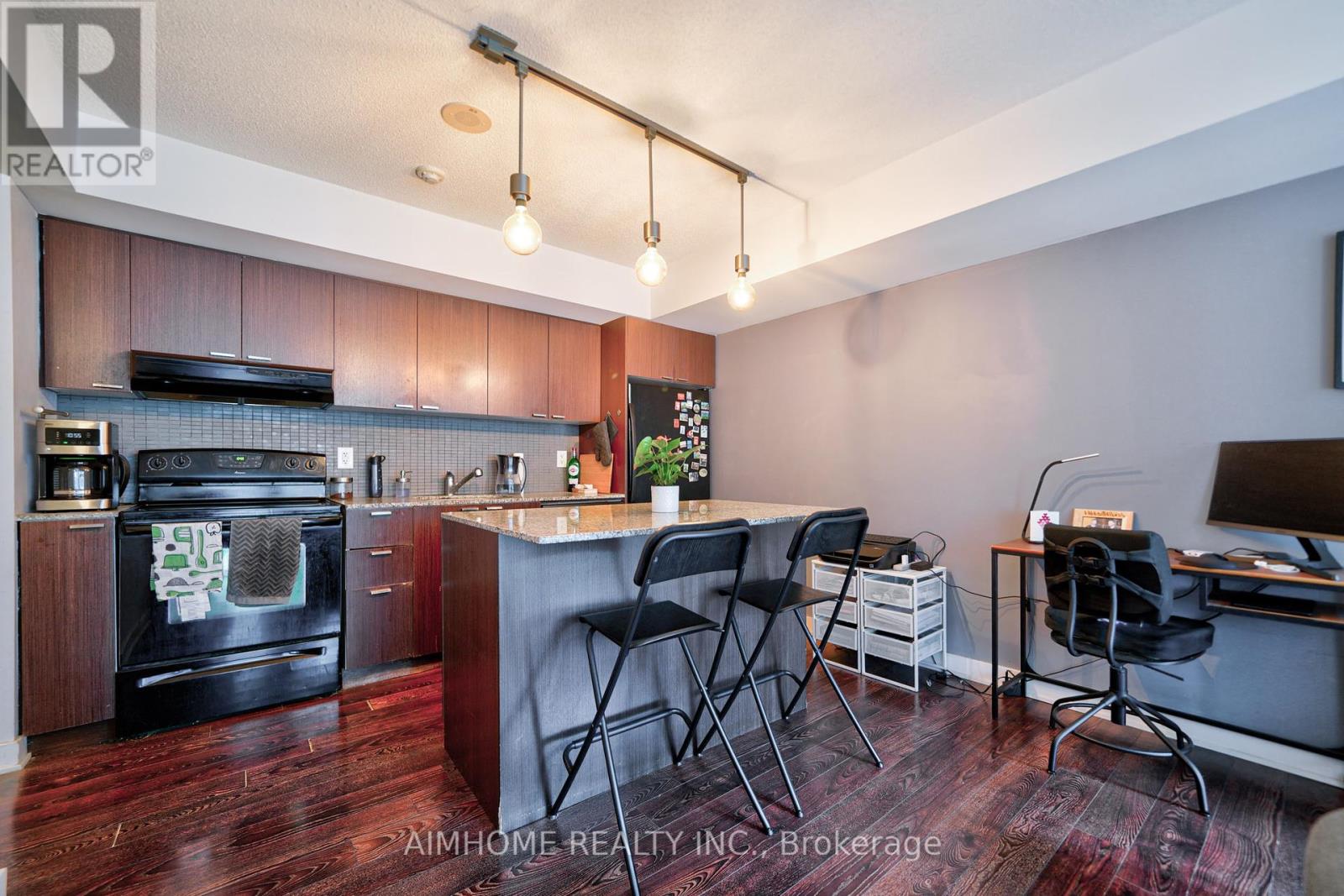 401 - 110 Charles Street E, Toronto, Ontario  M4Y 1T5 - Photo 10 - C12058423