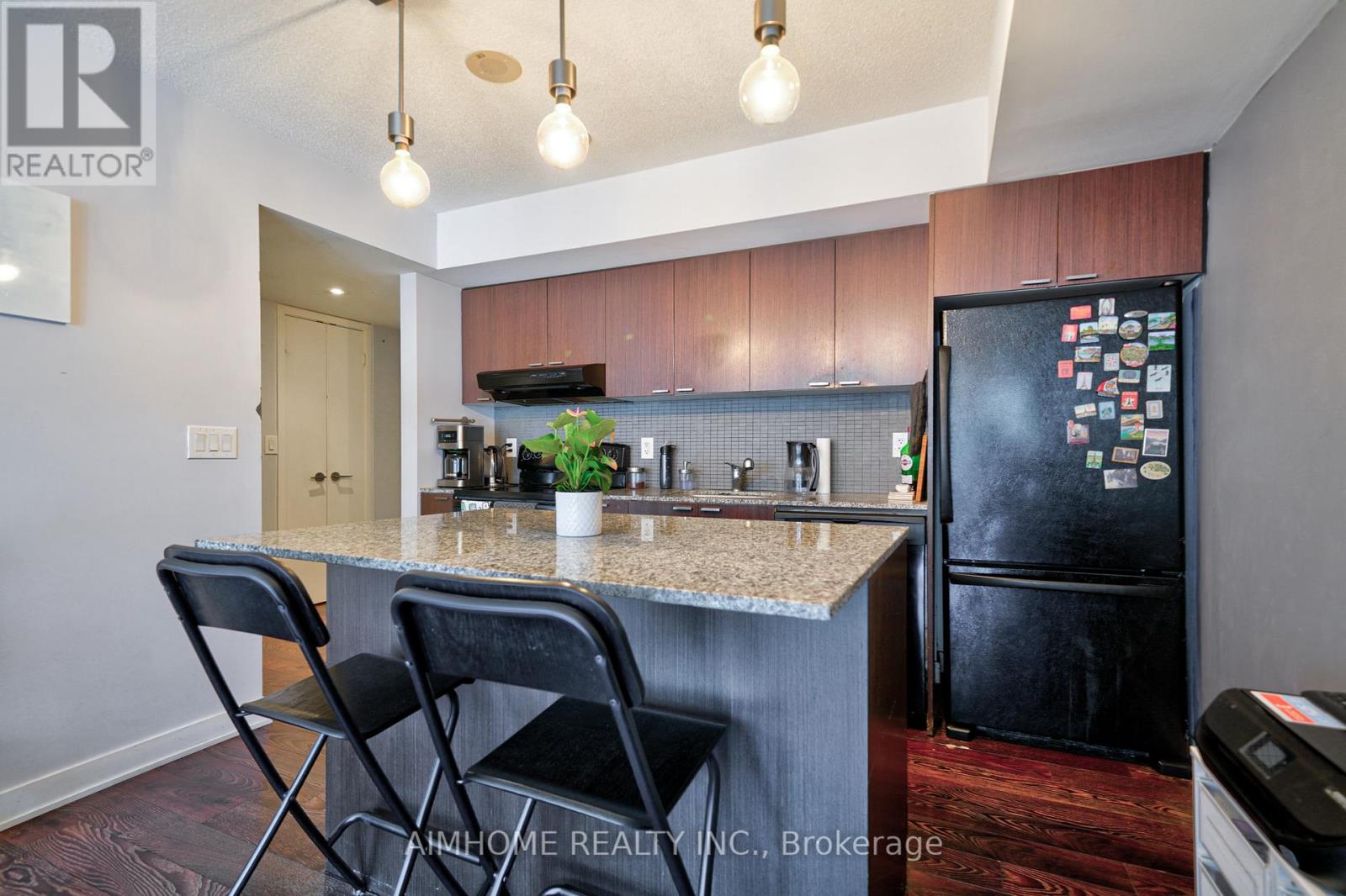 401 - 110 Charles Street E, Toronto, Ontario  M4Y 1T5 - Photo 11 - C12058423