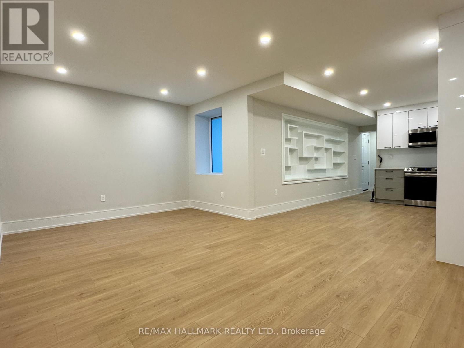 Main - 116 Bellevue Avenue, Toronto, Ontario  M5T 2N9 - Photo 4 - C12058429