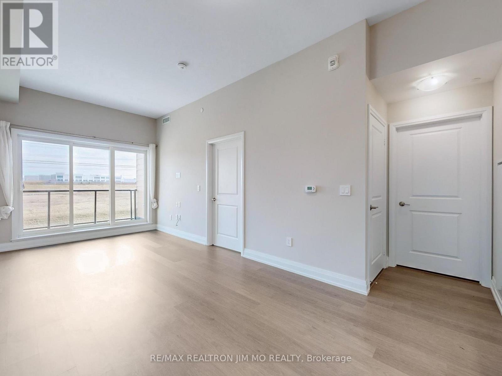Ph 416 - 555 William Graham Drive, Aurora, Ontario  L4G 3H9 - Photo 10 - N12058432